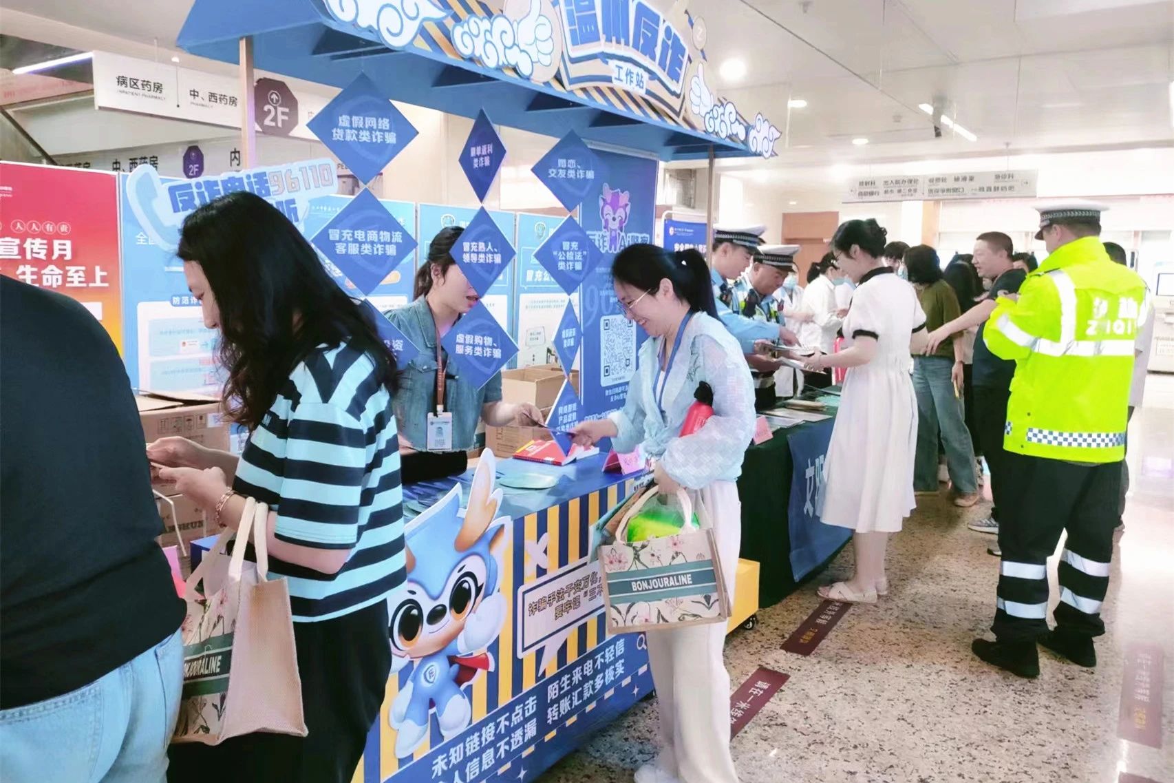 44df99d778ca49d16d67056456a14bac.jpg 44df99d778ca49d16d67056456a14bac.jpg